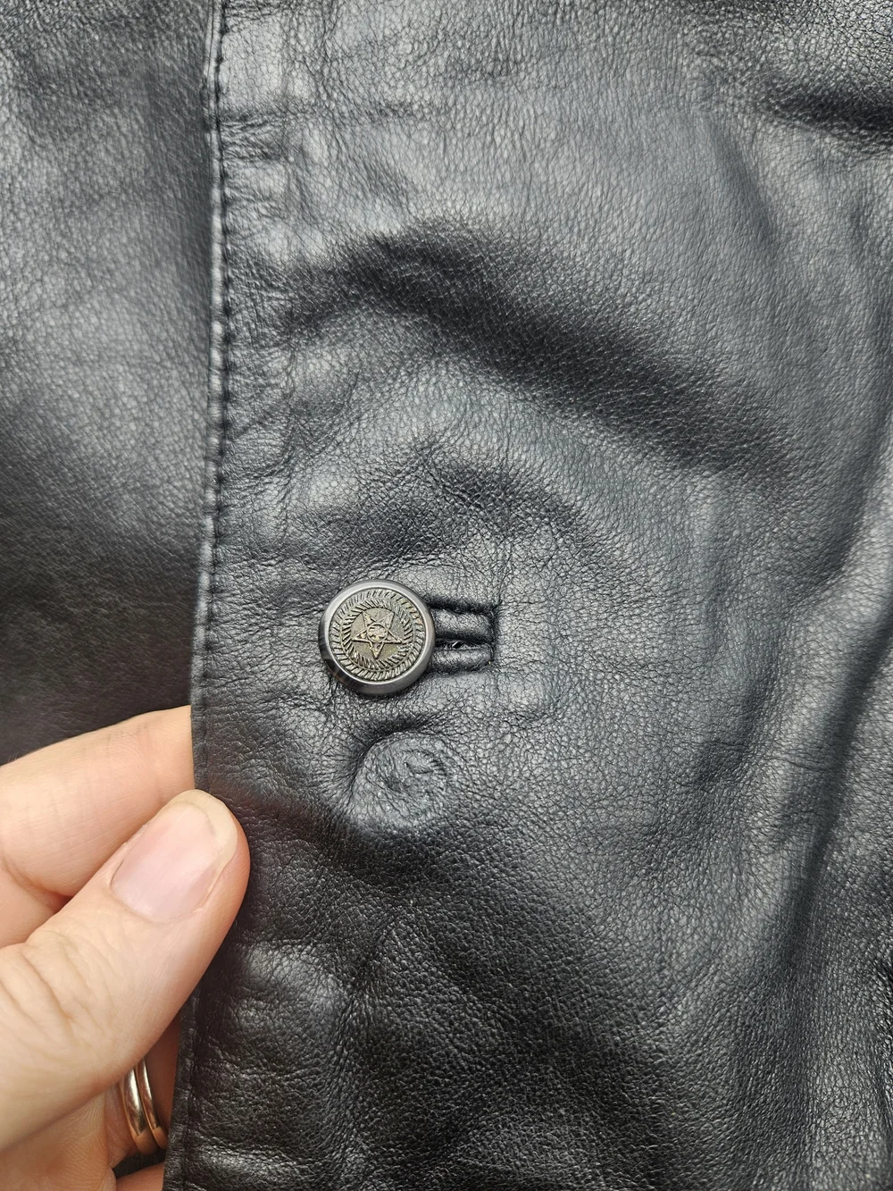 Roundtree & Yorke Black Genuine Leather Button Front Vest Mens L  Moto Biker VTG